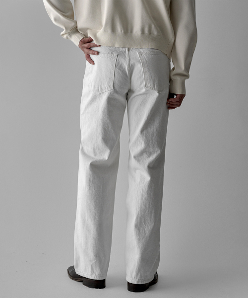 BOWLOW PRODUCT（バウロープロダクト）の「ホワイトデニムストレートパンツ（デニムパンツ・メンズ・その他・MEDIUM/X-LARGE/LARGE）」の5枚目の写真