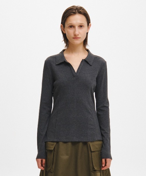 GENERAL IDEA(ジェネラルアイデア)の「【GENERAL IDEA】カットディテールオープンカラーTシャツ / CUT DETAIL OPEN-COLLAR T-SHIRT(Tシャツ/カットソー・レディース・チャコール/ブラック・L/M/S)」の10枚目の写真