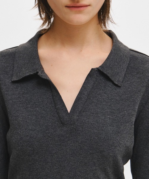 GENERAL IDEA(ジェネラルアイデア)の「【GENERAL IDEA】カットディテールオープンカラーTシャツ / CUT DETAIL OPEN-COLLAR T-SHIRT(Tシャツ/カットソー・レディース・チャコール/ブラック・L/M/S)」の12枚目の写真