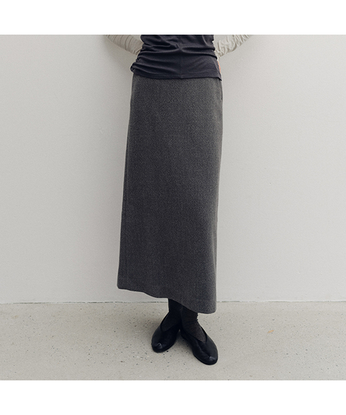 MOHAN(モハン)の「TVF CRINKLE SEMI H-LINE SKIRT_2COLORS(スカート・レディース・ブラック/ライトグレー・LARGE/MEDIUM/SMALL)」の1枚目の写真