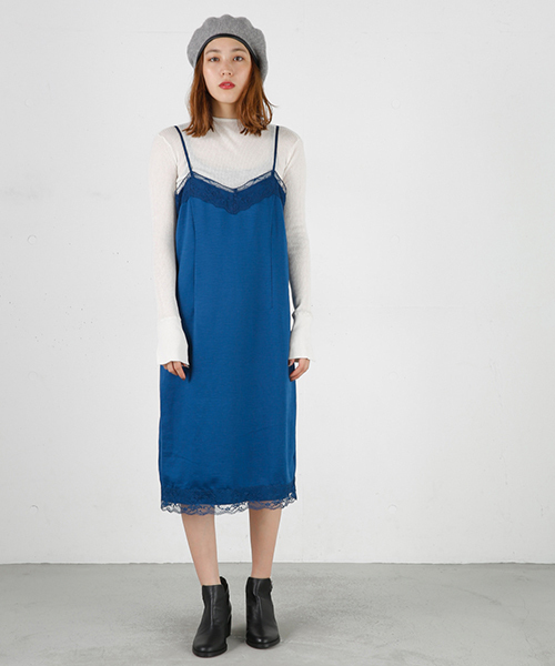 MOUSSY(マウジー)の「LACE LONG OPF(ワンピース・レディース・ネイビー/ブラック・1/2)」の2枚目の写真