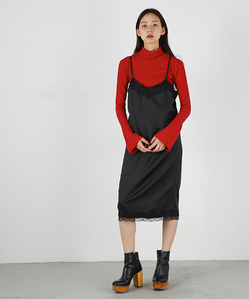 MOUSSY(マウジー)の「LACE LONG OPF(ワンピース・レディース・ネイビー/ブラック・1/2)」の1枚目の写真