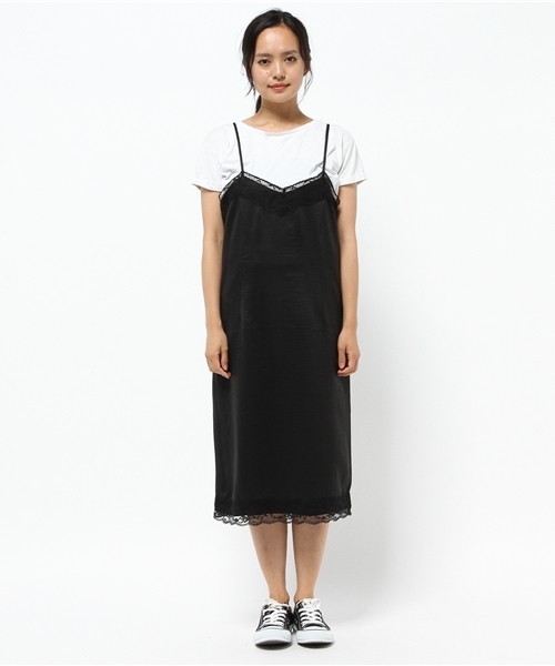MOUSSY(マウジー)の「LACE LONG OPF(ワンピース・レディース・ネイビー/ブラック・1/2)」の3枚目の写真