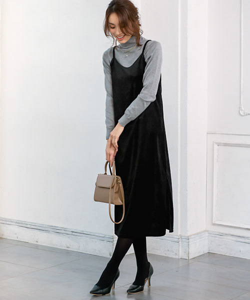 Pierrot(ピエロ)の「ベロアキャミワンピース(ワンピース・レディース・ブラウン/ネイビー/ブラック・M/L)」の5枚目の写真