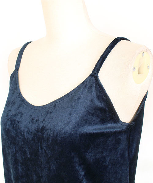 Pierrot(ピエロ)の「ベロアキャミワンピース(ワンピース・レディース・ブラウン/ネイビー/ブラック・M/L)」の11枚目の写真