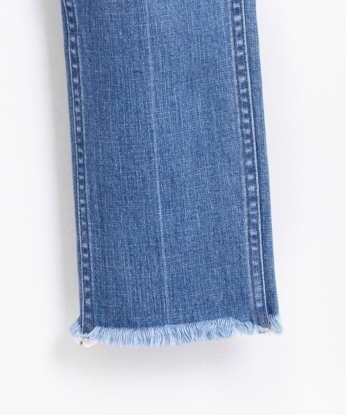 le.coeur blanc（ルクールブラン）の「フリンジリメイクデニムスリムストレート（デニムパンツ・レディース・ブルー/ブラック・38/36/34）」の10枚目の写真