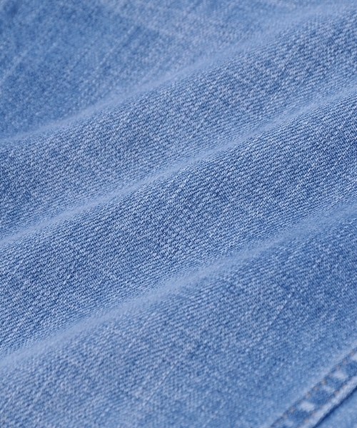 le.coeur blanc（ルクールブラン）の「フリンジリメイクデニムスリムストレート（デニムパンツ・レディース・ブルー/ブラック・38/36/34）」の4枚目の写真