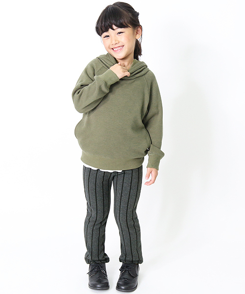 devirock（デビロック）の「まるで着る毛布 裏シャギーストレッチパンツ スウェットパンツ 裏起毛（その他パンツ・キッズ・ブラック系その他/マスタード/ダークグリーン/ブルー系その他2/ブラック/ダークパープル/ヘザーチャコール/ネイビー/カモフラージュ/カーキ/グレー系その他/ブルー系その他/ワイン・80ｃｍ/130cm/100cm/160cm/150cm/110cm/140cm/90cm/120cm/95cm）」の16枚目の写真