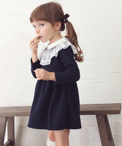 Rora（ローラ）の「ブリーズ ワンピース フォーマル ネイビー 紺色 レース（ワンピース・キッズ・ネイビー・90㎝/100cm/110cm/120cm/130cm/140cm）」の4枚目の写真