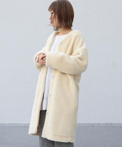 Another Edition（アナザーエディション）の「フェイクボアV/Nロングコート（その他アウター・レディース・オフホワイト/ベージュ・FREE）」の5枚目の写真