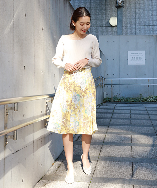 laboratory work(ラボラトリーワーク)の「スカラップパンプス(パンプス・レディース・ブラック/ライトグレー・LARGE/MEDIUM/SMALL)」の7枚目の写真