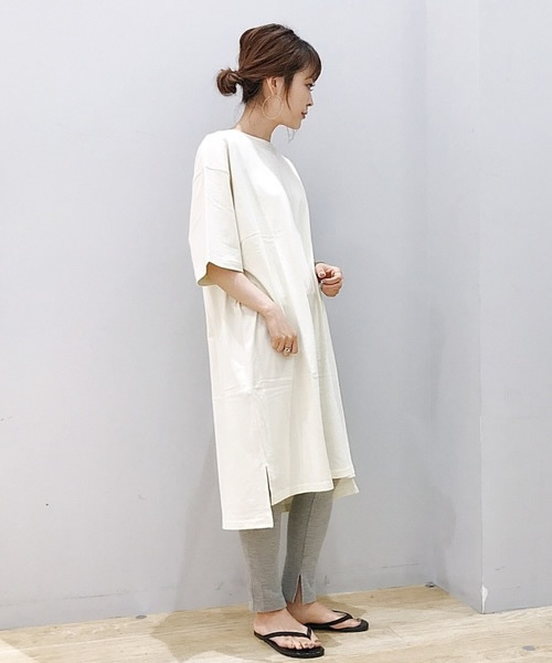 Earth Music Ecology アースミュージックアンドエコロジー の サイドスリットbig Tワンピース ワンピース Wear