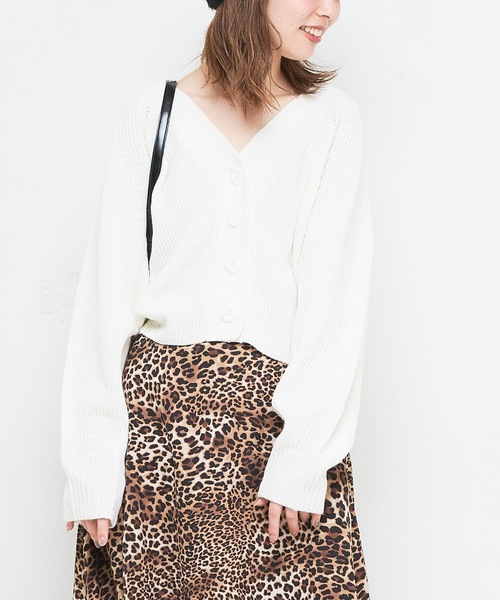 natural couture(ナチュラルクチュール)の「アイレット入りシンプルカーディガン(カーディガン/ボレロ・レディース・キャメル/ブラック/ピンク/グリーン/パープル/アイボリー・FREE)」の16枚目の写真