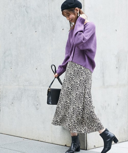 natural couture(ナチュラルクチュール)の「アイレット入りシンプルカーディガン(カーディガン/ボレロ・レディース・キャメル/ブラック/ピンク/グリーン/パープル/アイボリー・FREE)」の17枚目の写真
