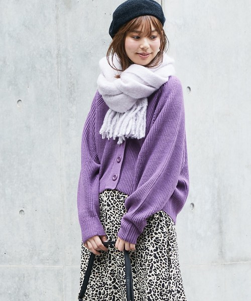 natural couture(ナチュラルクチュール)の「アイレット入りシンプルカーディガン(カーディガン/ボレロ・レディース・キャメル/ブラック/ピンク/グリーン/パープル/アイボリー・FREE)」の20枚目の写真