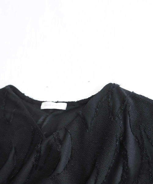 antiqua(アンティカ)の「半袖シアードルマントップス(Tシャツ/カットソー・レディース・ブラック・FREE)」の6枚目の写真