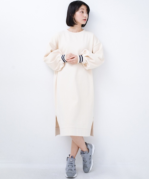 セール 子どもっぽくならない 袖ボリュームのきれいめ大人女子スウェットワンピース ワンピース Haco ハコ のファッション通販 Zozotown