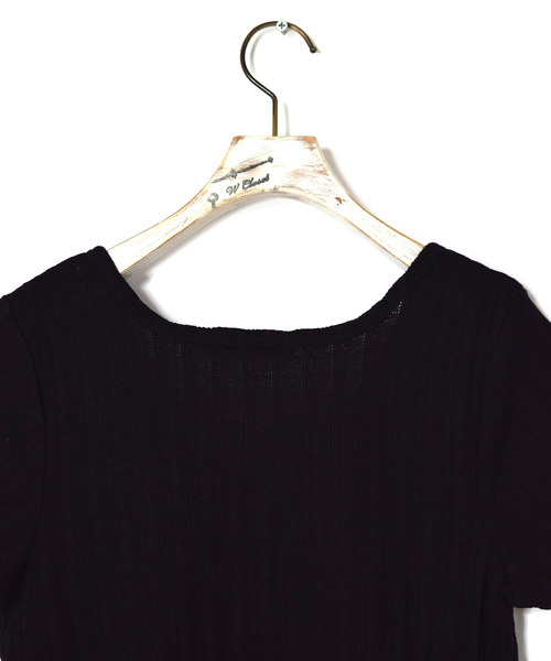 w closet（ダブルクローゼット）の「スクエアヘンリーネック半袖プルオーバー（Tシャツ/カットソー・レディース・ブラック/ベージュ/オフホワイト/モカ・FREE）」の10枚目の写真