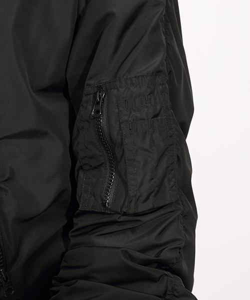 i（アイ）の「Big MA-1（その他アウター・レディース・ホワイト/ブラック・FREE）」の8枚目の写真