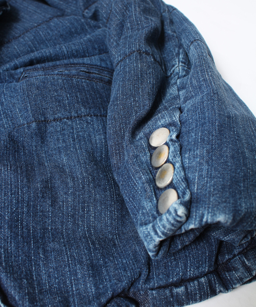 Denime(ドゥニーム)の「DENIM DOWN TAILORED JKT(ダウンジャケット/コート・メンズ・インディゴブルー/ネイビー・MEDIUM/LARGE/SMALL)」の9枚目の写真