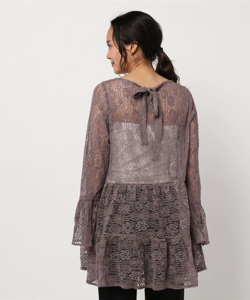 one after another NICE CLAUP（ワンアフターアナザーナイスクラップ）の「後ろリボンティアードチュニック（チュニック・レディース・オフホワイト/アイボリー/モカ・FREE）」の15枚目の写真