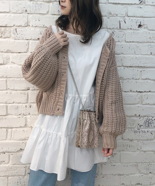 one after another NICE CLAUP（ワンアフターアナザーナイスクラップ）の「後ろリボンティアードチュニック（チュニック・レディース・オフホワイト/アイボリー/モカ・FREE）」の5枚目の写真