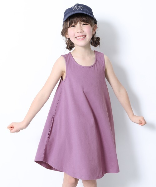 devirock（デビロック）の「フレアタンクワンピース（ワンピース・キッズ・ピンク系その他/ブラック/カーキ/ラベンダー/キャメル/レッド系その他/イエロー/ブルーグレー/コバルトブルー/オレンジ・100cm/90cm/80ｃｍ/160cm/130cm/150cm/140cm/110cm/120cm）」の5枚目の写真