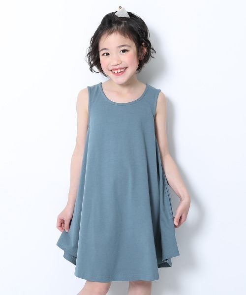 devirock（デビロック）の「フレアタンクワンピース（ワンピース・キッズ・ピンク系その他/ブラック/カーキ/ラベンダー/キャメル/レッド系その他/イエロー/ブルーグレー/コバルトブルー/オレンジ・100cm/90cm/80ｃｍ/160cm/130cm/150cm/140cm/110cm/120cm）」の4枚目の写真