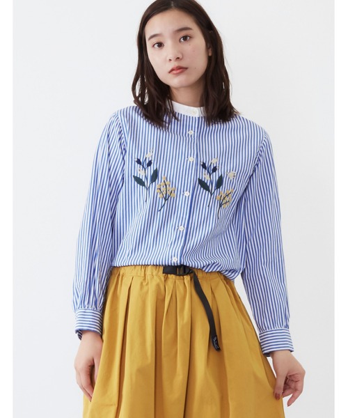 POU DOU DOU（プードゥドゥ）の「フロント刺繍ブラウス（シャツ/ブラウス・レディース・ネイビー/オフホワイト/ブルー・3）」の6枚目の写真