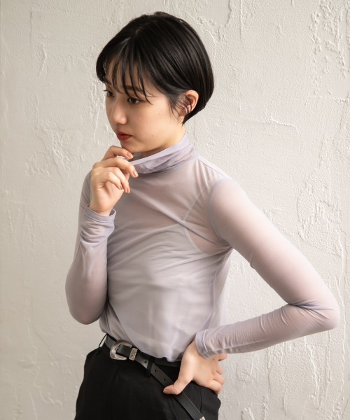 PAGEBOY（ページボーイ）の「シアーハイネックプルオーバー（Tシャツ/カットソー・レディース・オフホワイト/ブラック/ブルー・FREE）」の3枚目の写真