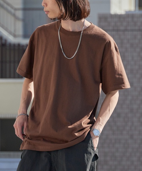United Athle（ユナイテッドアスレ）の「【UNITED ATHLE】5.6oz crew neck short sleeve T-shirts 5001-01 ハイクオリティークルーネックショートスリーブTシャツ コットン100％ 無地Tシャツ 2026年春夏（Tシャツ/カットソー・メンズ・ミント/ブラック/ダークブラウン/ホワイト/グリーン/イエロー/ナチュラル/レモンイエロー/ライトグレー/バーガンディー/サックスブルー/ライトパープル/ネイビー/パープル/ブラック系その他/ネイビー系/イエロー系その他/グリーン系その他/サンドベージュ/レッド・XL/L/XXL/M/XXXL/XX-LARGE/S）」の5枚目の写真