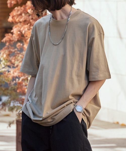 United Athle（ユナイテッドアスレ）の「【UNITED ATHLE】5.6oz crew neck short sleeve T-shirts 5001-01 ハイクオリティークルーネックショートスリーブTシャツ コットン100％ 無地Tシャツ 2026年春夏（Tシャツ/カットソー・メンズ・ミント/ブラック/ダークブラウン/ホワイト/グリーン/イエロー/ナチュラル/レモンイエロー/ライトグレー/バーガンディー/サックスブルー/ライトパープル/ネイビー/パープル/ブラック系その他/ネイビー系/イエロー系その他/グリーン系その他/サンドベージュ/レッド・XL/L/XXL/M/XXXL/XX-LARGE/S）」の6枚目の写真