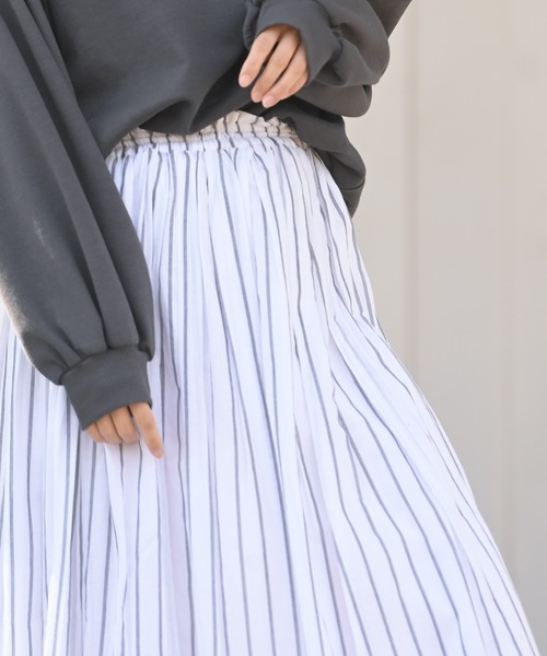 rps（アールピーエス）の「ボイルストライプフレアースカート（スカート・レディース・ネイビー/チャコールグレー/オフホワイト・M）」の20枚目の写真