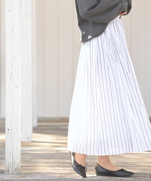 rps（アールピーエス）の「ボイルストライプフレアースカート（スカート・レディース・ネイビー/チャコールグレー/オフホワイト・M）」の21枚目の写真