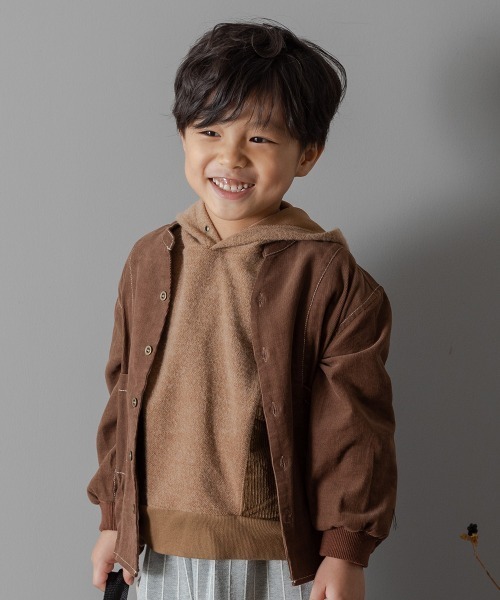 MAKE YOUR DAY(メイクユアデイ)の「Vネック調バンドカラーシャツ■80~140cm(シャツ/ブラウス・キッズ・ダークブラウン/ベージュ/ターコイズブルー・90/100/110/120/80/130/140)」の2枚目の写真