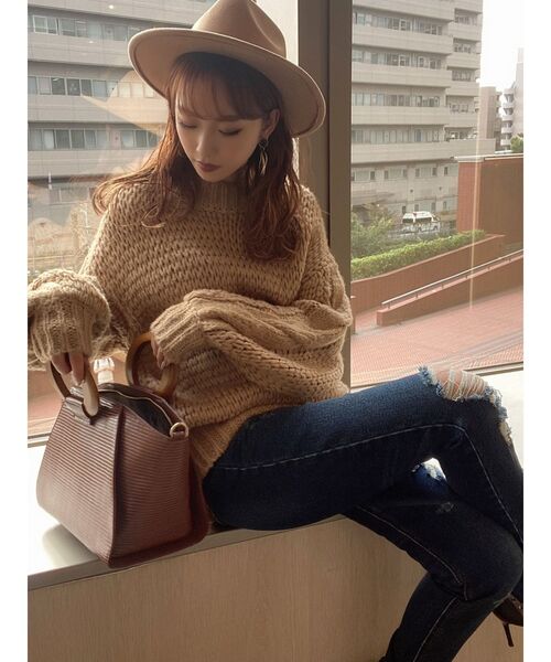 RESEXXY（リゼクシー）の「ローゲージニットプルオーバー（ニット/セーター・レディース・ブラック/ベージュ/オフホワイト・FREE）」の6枚目の写真