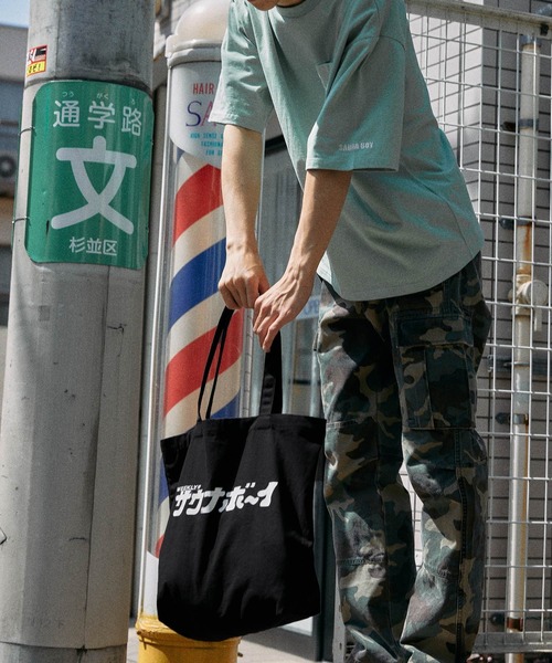 サウナボーイ（サウナボーイ）の「サウナボーイ ロゴデザイン キャンバストートバッグ（トートバッグ・メンズ・ブラック/アイボリー・FREE）」の4枚目の写真