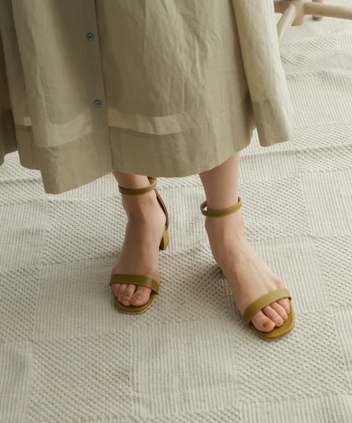 URBAN RESEARCH DOORS(アーバンリサーチドアーズ)の「アンクルストラップサンダル(サンダル・レディース・ブラック/グレー系その他/グリーン系その他・38/36/37)」の4枚目の写真