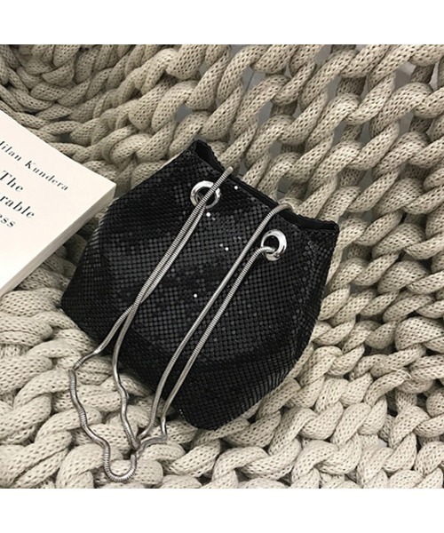 LA VORAGINE(ラ ヴォラジネ)の「キラキラ巾着バッグ/2WAYチェーンショルダーバッグ メッセンジャーバッグ クラッチバッグ 結婚式 入学式 卒業式 成人式 パーティー セレモニー(クラッチバッグ・レディース・ブラック/シルバー・FREE)」の3枚目の写真