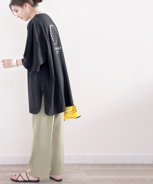 classicalelf(クラシカルエルフ)の「綿100%。月グラフィックプリントで1+ サイドスリットbigTシャツ(Tシャツ/カットソー・レディース・ホワイト/ブラック/ベージュ/ブルー系その他・MEDIUM/X-LARGE)」の16枚目の写真