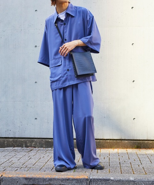 WEGO（ウィゴー）の「WEGO/トロミセットアップ（シャツ/ブラウス・メンズ・ブラック/オレンジ/ブルー・MEDIUM/LARGE）」の2枚目の写真