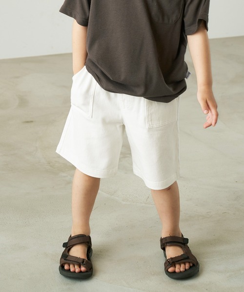 &yam(アンドヤム)の「ライトデニム ウエストフリンジデザインショートパンツ(デニムパンツ・キッズ・ホワイト/サックスブルー/インディゴブルー・110-120cm/150-160cm/140-150cm/120-130cm/130-140cm)」の4枚目の写真