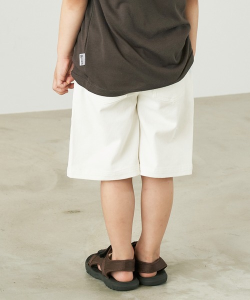 &yam(アンドヤム)の「ライトデニム ウエストフリンジデザインショートパンツ(デニムパンツ・キッズ・ホワイト/サックスブルー/インディゴブルー・110-120cm/150-160cm/140-150cm/120-130cm/130-140cm)」の6枚目の写真