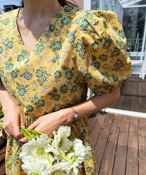 NANING9(ナンニング)の「NANING9 VIVIDカラー花柄ワンピ―ス(ワンピース・レディース・スカイブルー/イエロー・FREE)」の14枚目の写真