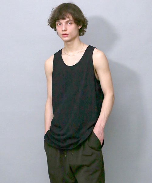 Iroquois（イロコイ）の「LAYERED LONG T/T ラウンドヘムロングタンクトップ（タンクトップ・メンズ・チャコールグレー/ブラック/ベージュ/オフホワイト・1/2/3）」の2枚目の写真