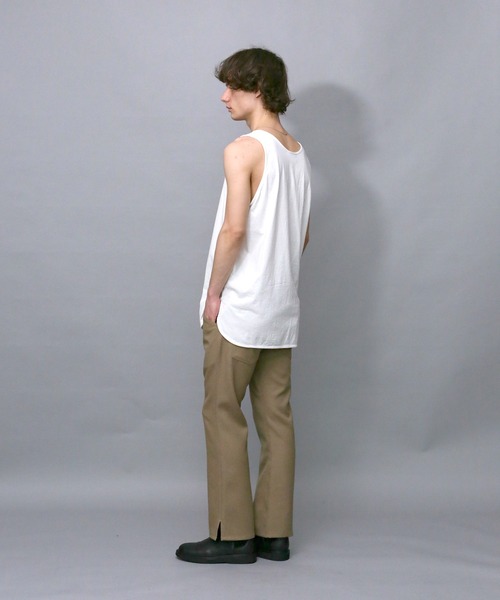 Iroquois（イロコイ）の「LAYERED LONG T/T ラウンドヘムロングタンクトップ（タンクトップ・メンズ・チャコールグレー/ブラック/ベージュ/オフホワイト・1/2/3）」の10枚目の写真