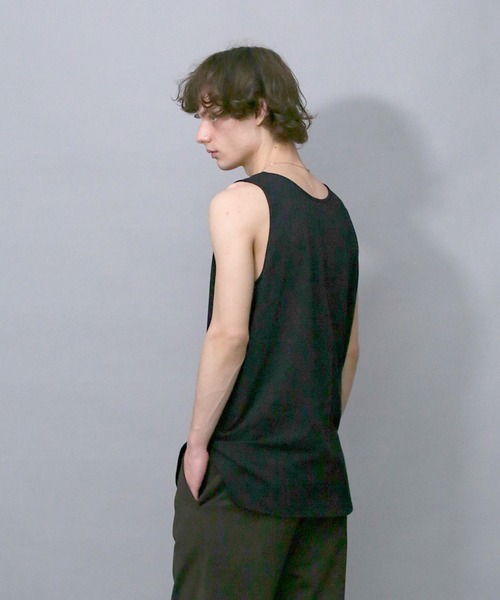 Iroquois（イロコイ）の「LAYERED LONG T/T ラウンドヘムロングタンクトップ（タンクトップ・メンズ・チャコールグレー/ブラック/ベージュ/オフホワイト・1/2/3）」の12枚目の写真