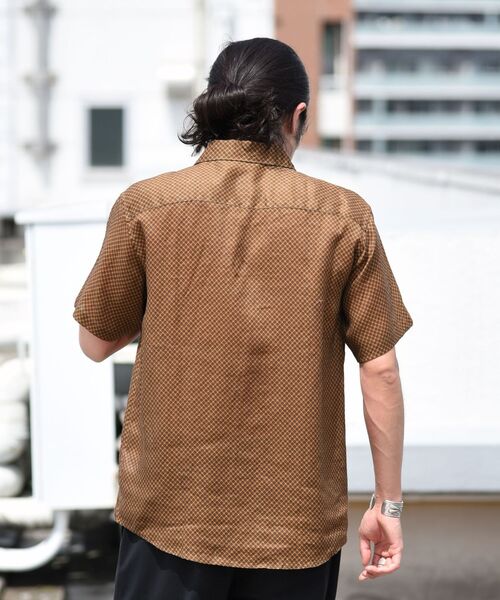 SHIPS(シップス)の「【No tie, but smartness.】SHIPS: セミワイドカラー モチーフ柄 リネンシャツ S/S(シャツ/ブラウス・メンズ・ブラウン/ブルー/グリーン・SMALL/MEDIUM/LARGE/X-LARGE)」の21枚目の写真