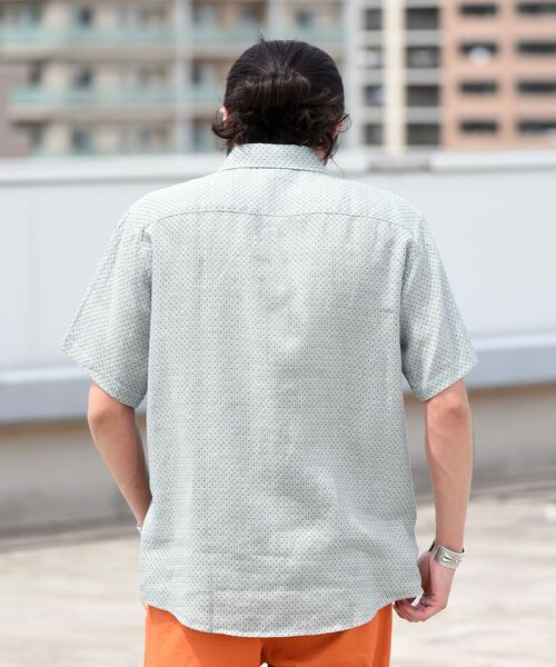 SHIPS(シップス)の「【No tie, but smartness.】SHIPS: セミワイドカラー モチーフ柄 リネンシャツ S/S(シャツ/ブラウス・メンズ・ブラウン/ブルー/グリーン・SMALL/MEDIUM/LARGE/X-LARGE)」の17枚目の写真