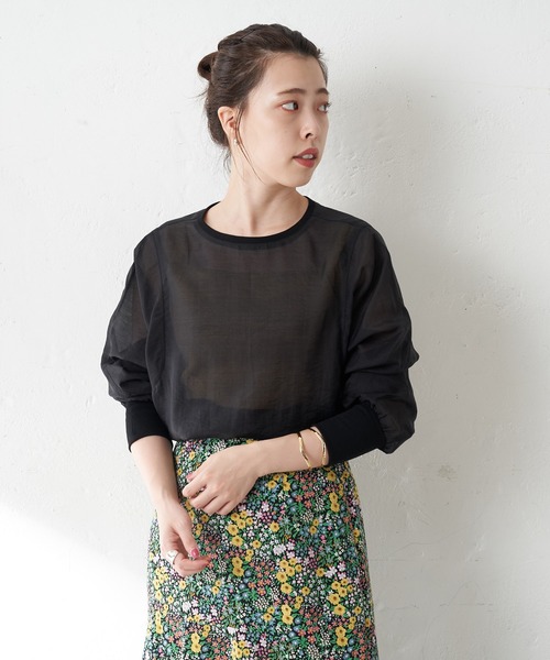 SHENERY(シーナリー)の「バックボタンシアーチュニック(シャツ/ブラウス・レディース・ブラック/オフホワイト/グリーン・FREE)」の7枚目の写真